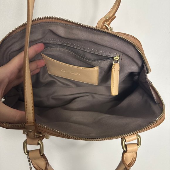 Calvin Klein Small White and Beige Purse Excellent Condition - Picture 5 of 9